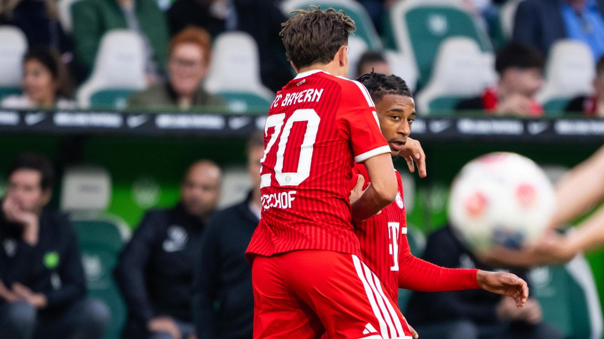 Bayern continues winning ways in the Bundesliga as they beat Wolfsburg