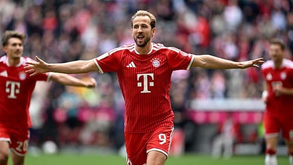 Harry Kane nets hat trick as Bayern rout Cologne