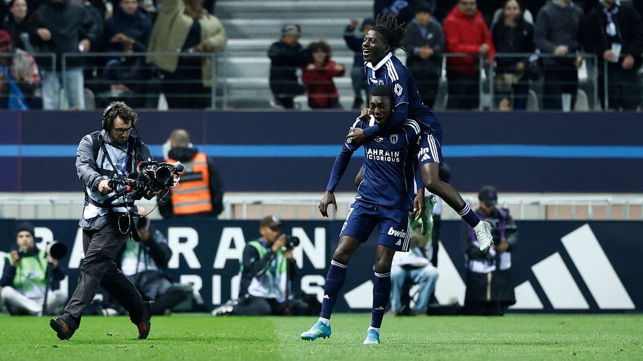 Ousmane Dembélé taken off with early injury as PSG fall late to local rivals Paris FC