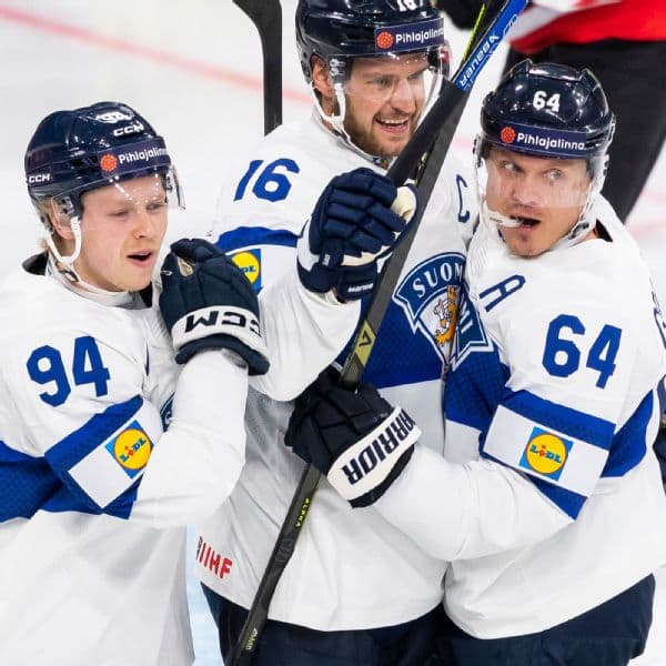 Barkov leads Finland past Canada at world championships