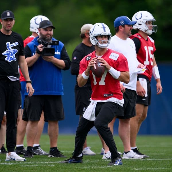 Colts' Daniel Jones cleared for 7-on-7 work, 'looked good'