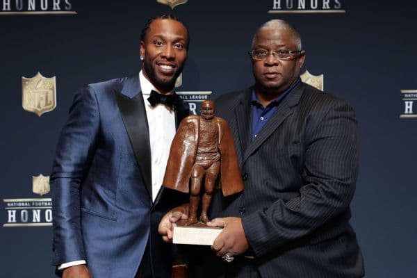 Larry Fitzgerald Sr., sportswriter and father of Hall of Fame WR, dies at 71
